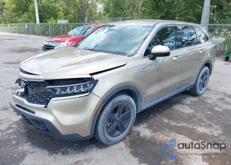 2021 Kia Sorento Lx z USA, uszkodzony, nr VIN 5XYRG4LC3MG005807